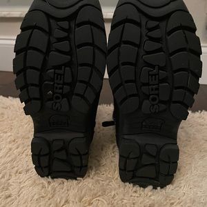 Sorel suede boots size 8 used twice